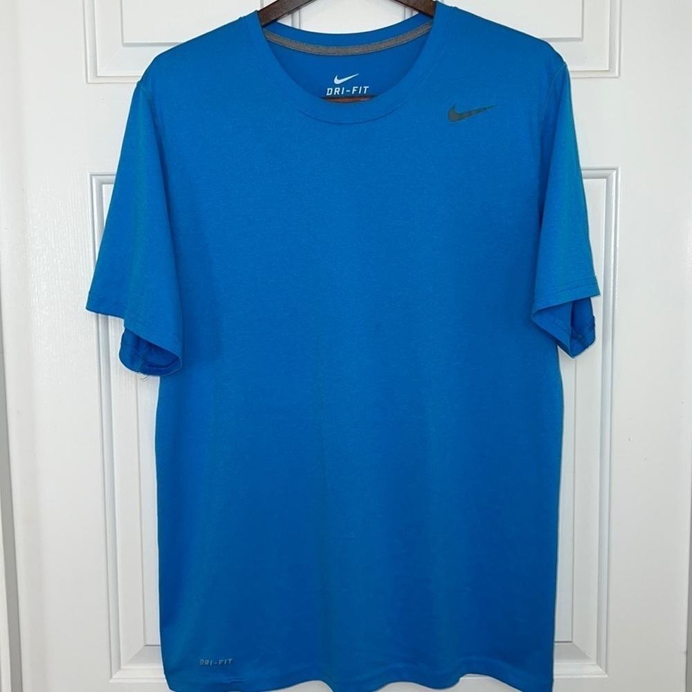 Nike Dri-Fit Short Sleeve Tee Size Large Blue with Grey Logo